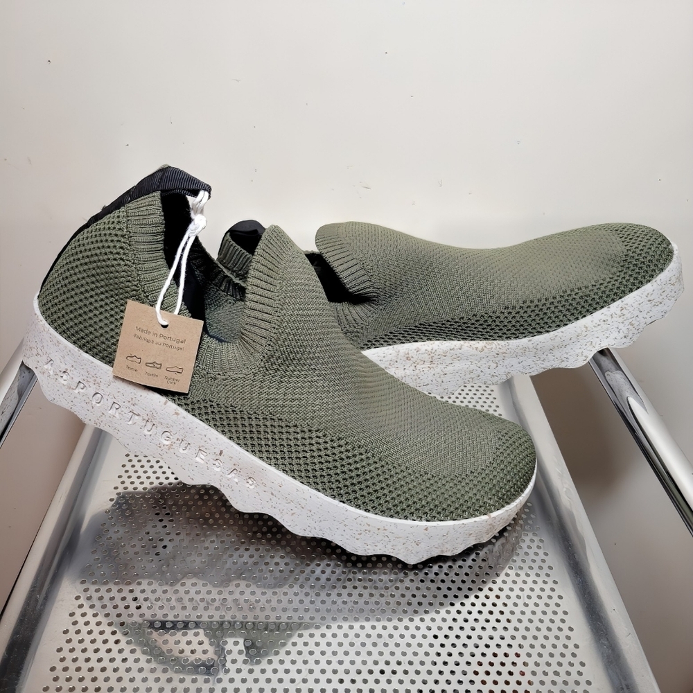 ASPORTUGUESAS By FLY LONDON RENEWABLE CORK Clip Slip On SZ 41 US SZ 10.5 NWT